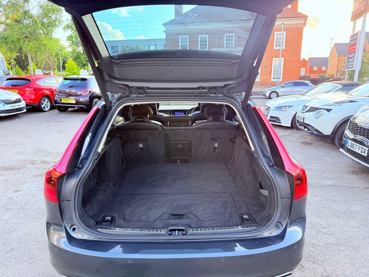 Used Volvo V90 2017 for sale - 76988513: Photo 69