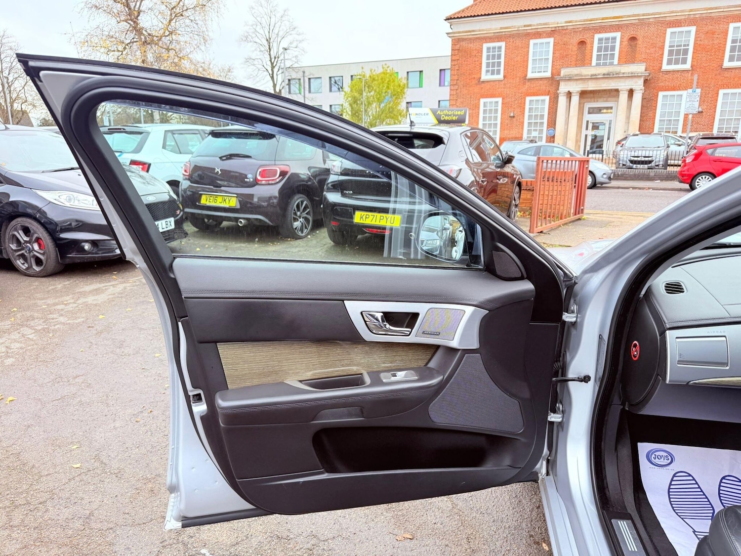 Used Jaguar XF for sale - 76728321: Photo 37