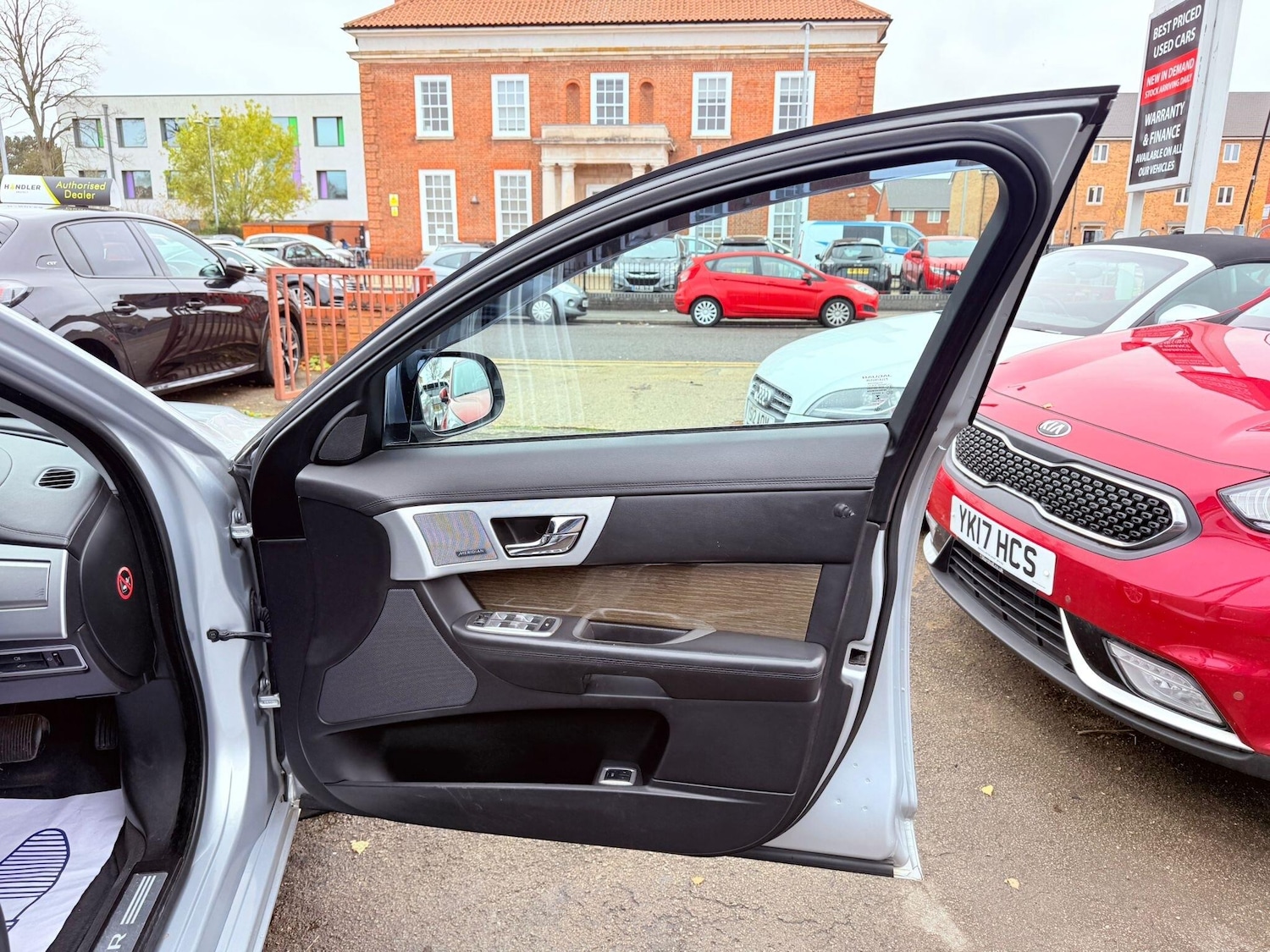 Used Jaguar XF for sale - 76728321: Photo 38