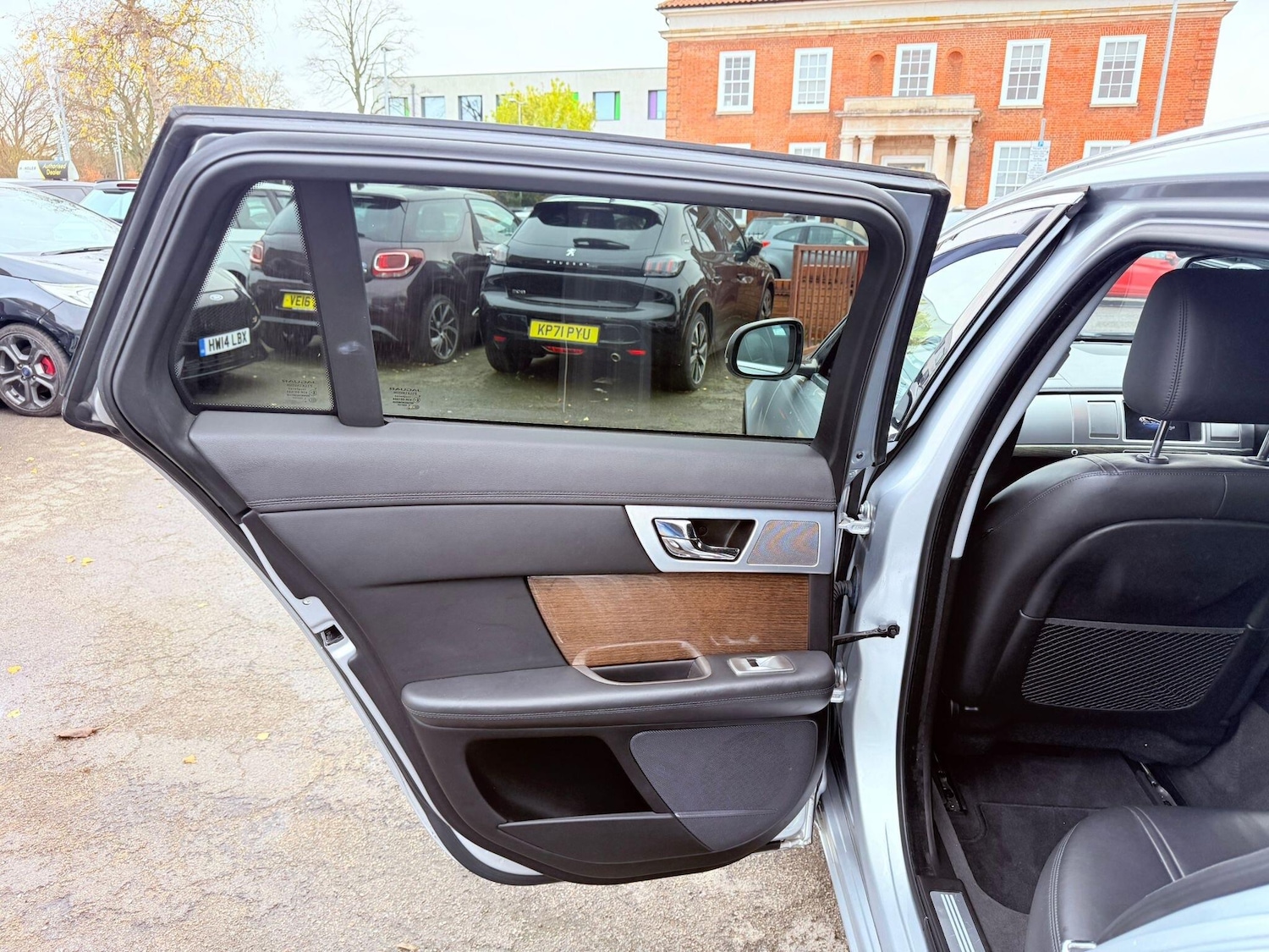 Used Jaguar XF for sale - 76728321: Photo 39