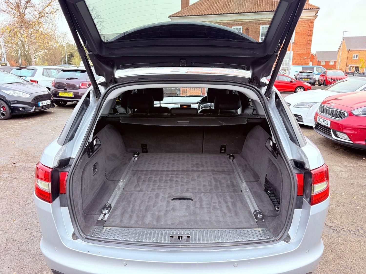 Used Jaguar XF for sale - 76728321: Photo 45