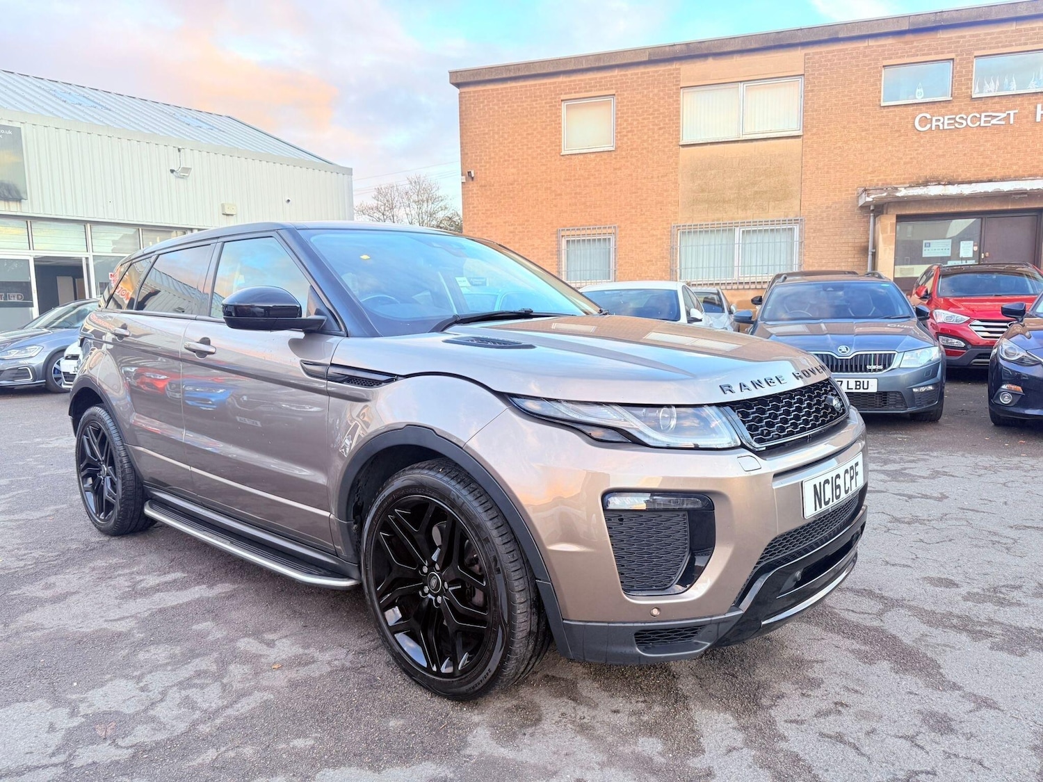 Used Land Rover Range Rover Evoque 2016 for sale - 76850060: Photo 2