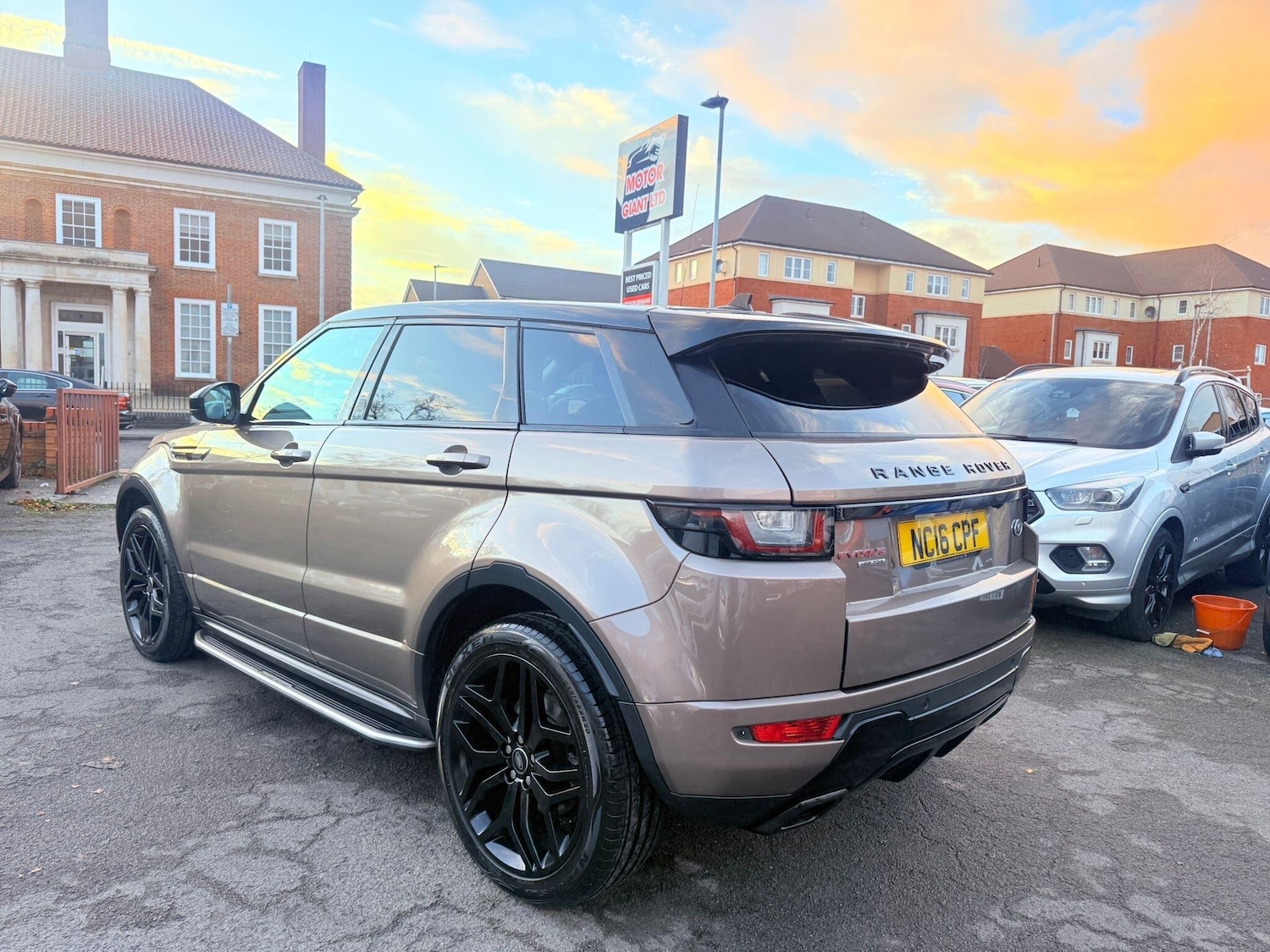 Used Land Rover Range Rover Evoque 2016 for sale - 76850060: Photo 4