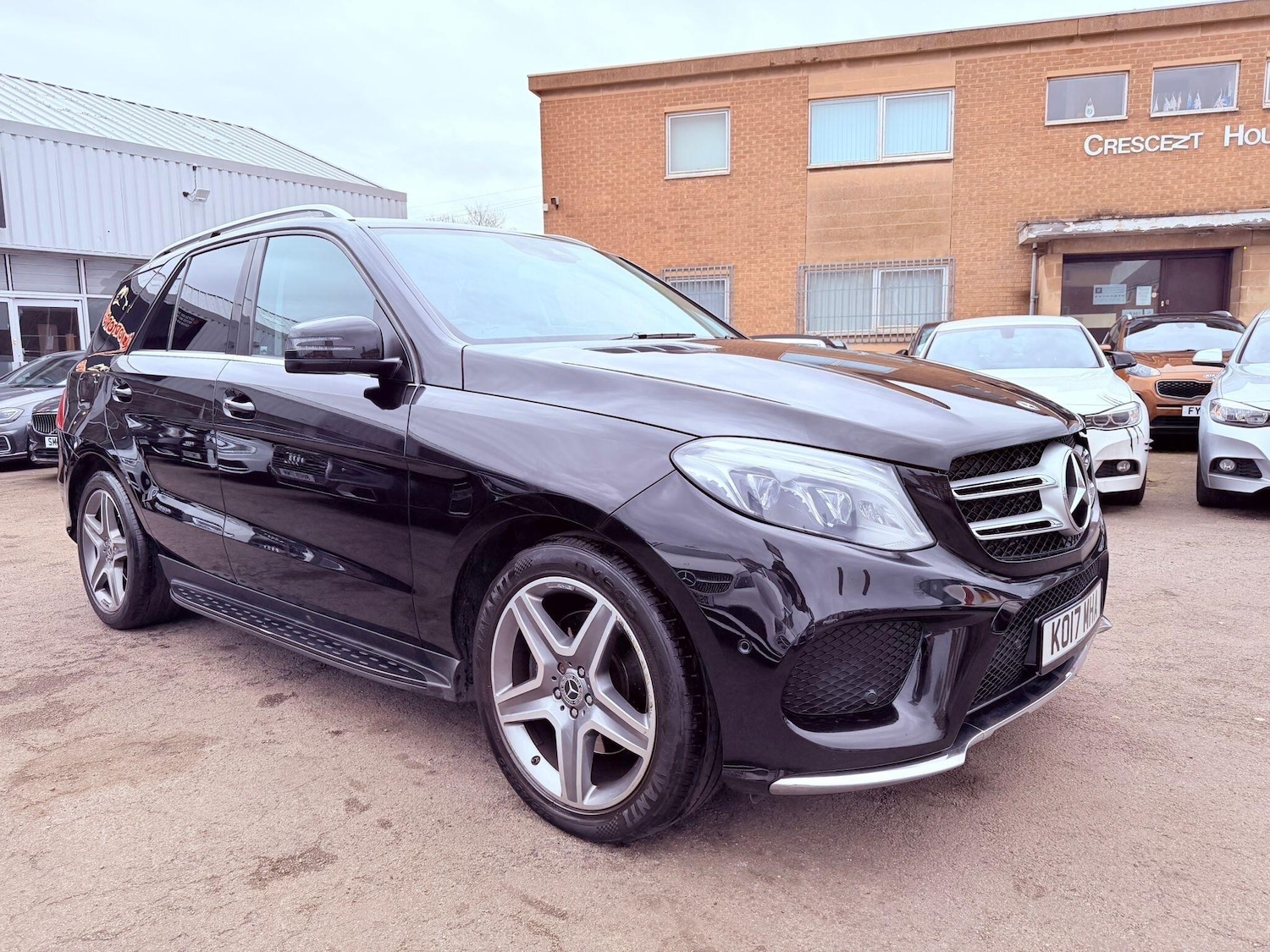 Used Mercedes-Benz GLE 2017 for sale - 77633274: Photo 2
