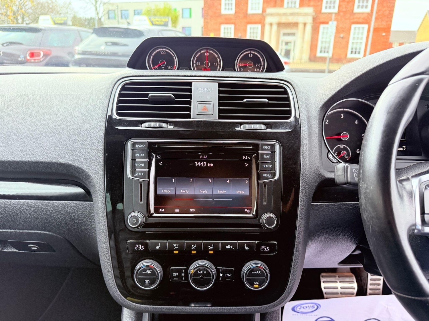 Used Volkswagen Scirocco 2015 for sale - 76247472: Photo 31