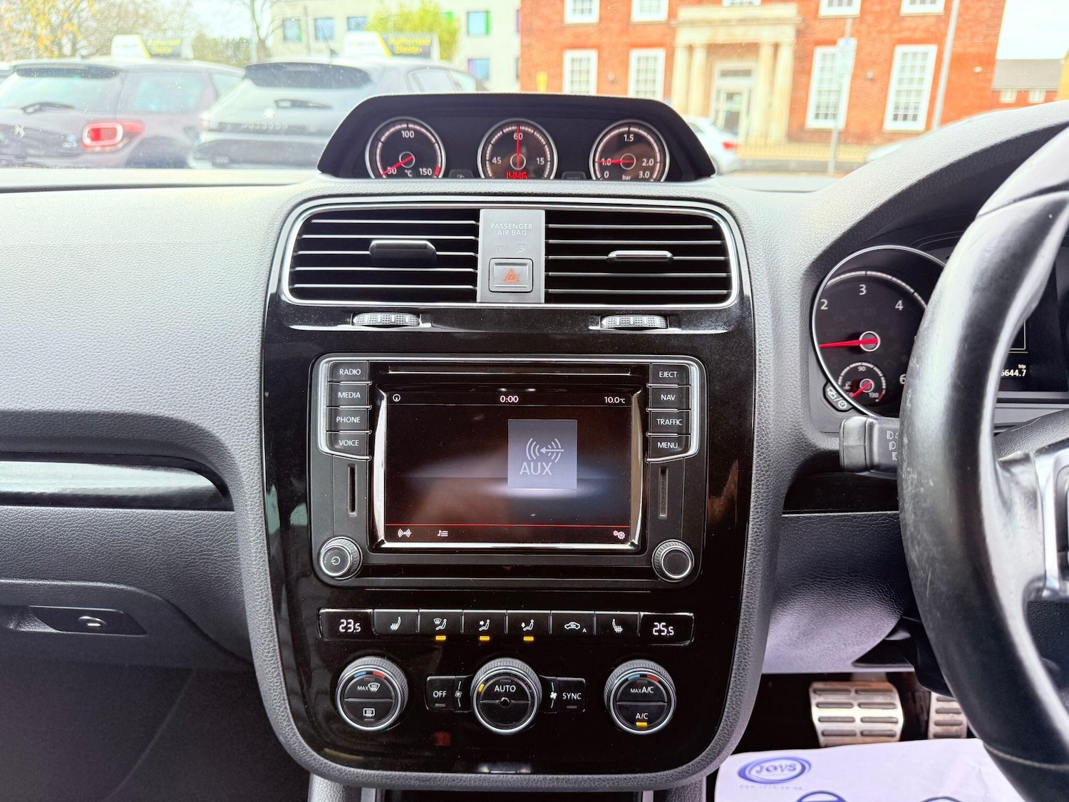 Used Volkswagen Scirocco 2015 for sale - 76247472: Photo 32