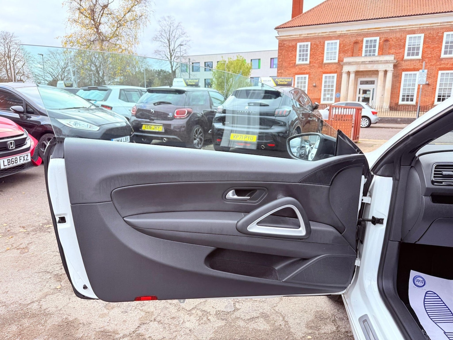 Used Volkswagen Scirocco 2015 for sale - 76247472: Photo 41