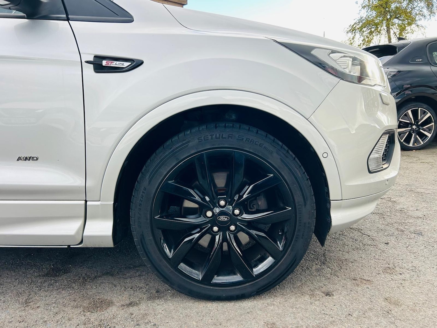 Used Ford Kuga 2017 for sale - 76377949: Photo 15