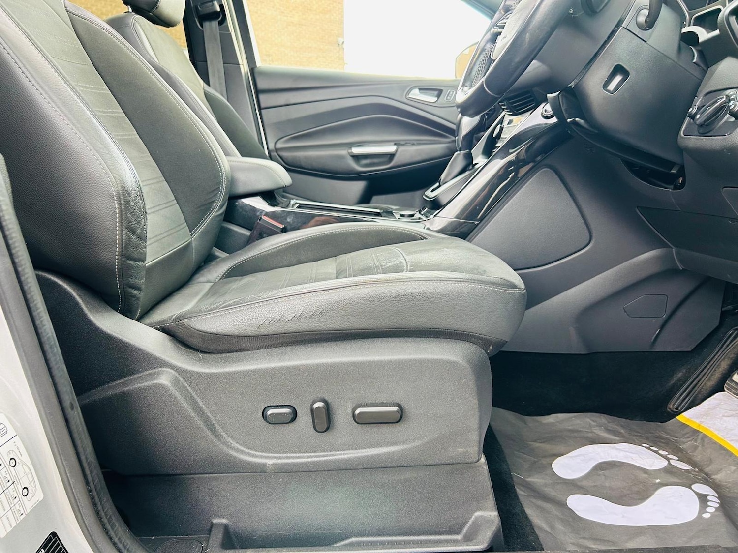 Used Ford Kuga 2017 for sale - 76377949: Photo 27