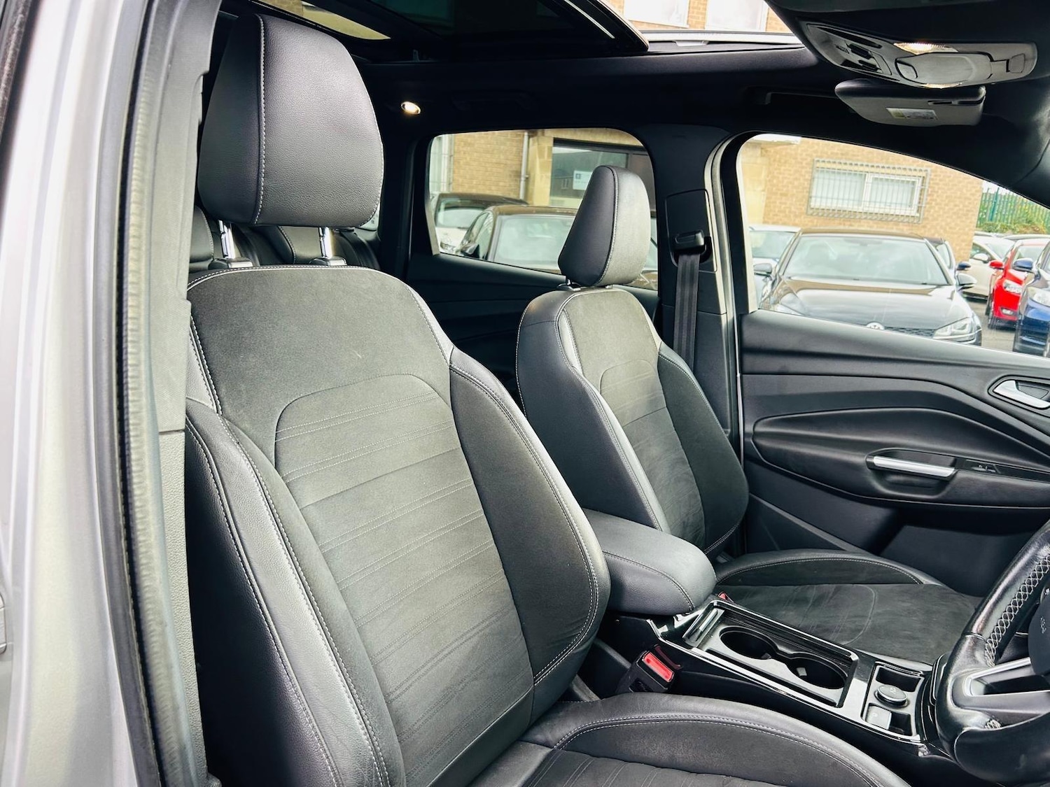 Used Ford Kuga 2017 for sale - 76377949: Photo 29
