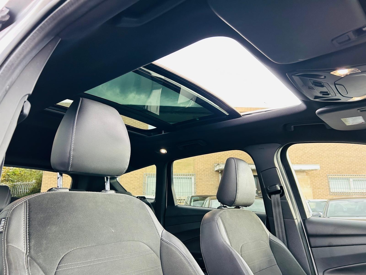 Used Ford Kuga 2017 for sale - 76377949: Photo 37