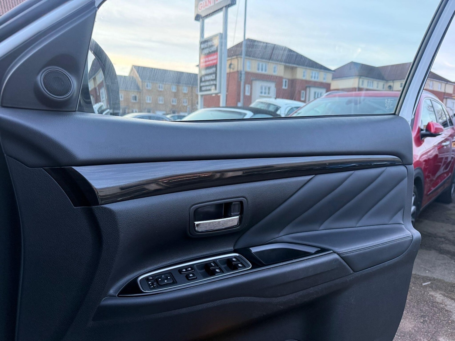 Used Mitsubishi Outlander 2018 for sale - 76936495: Photo 46