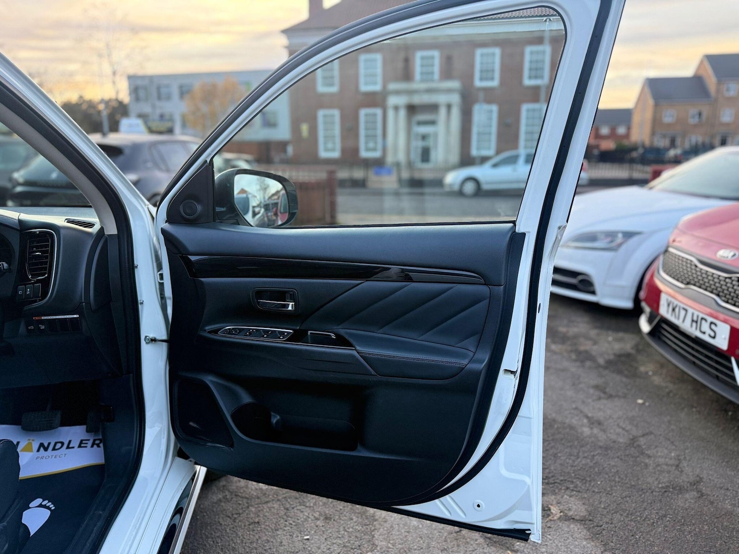 Used Mitsubishi Outlander 2018 for sale - 76936495: Photo 47