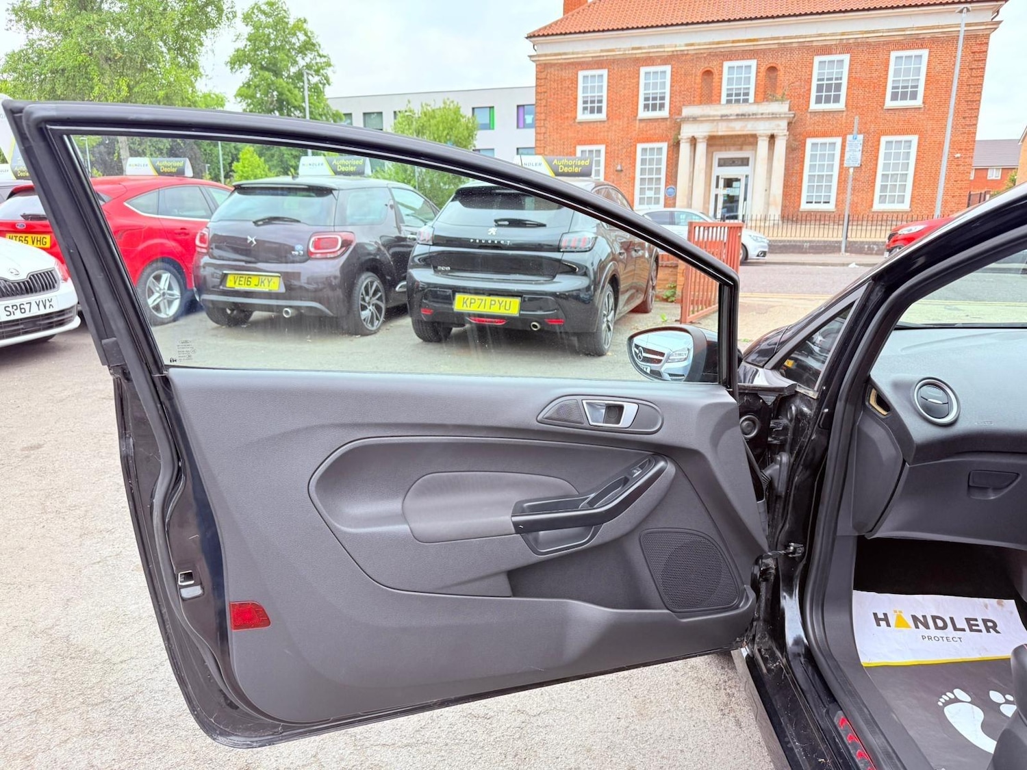 Used Ford Fiesta 2014 for sale - 76988345: Photo 34