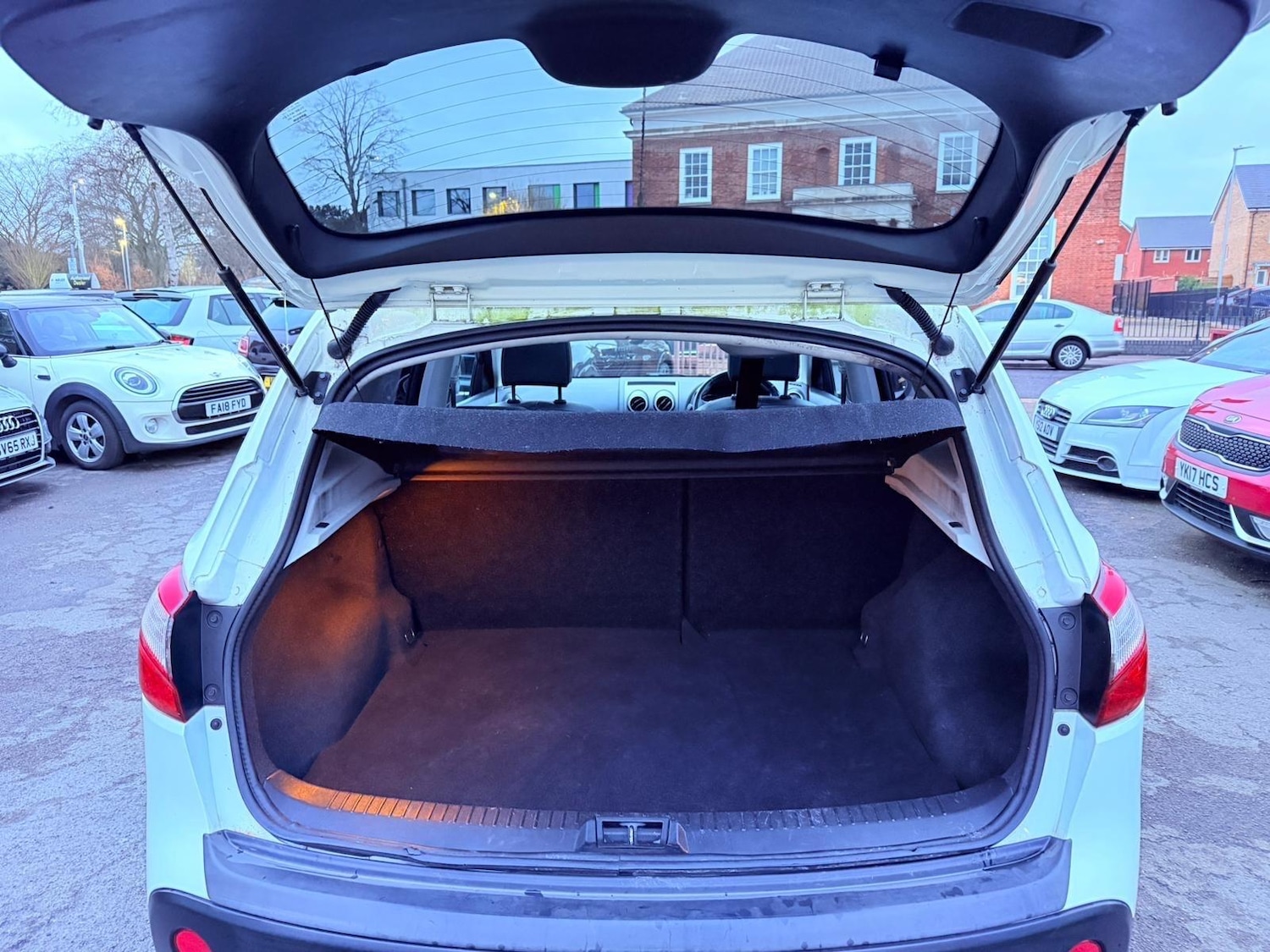 Used Nissan Qashqai 2013 for sale - 77163293: Photo 40