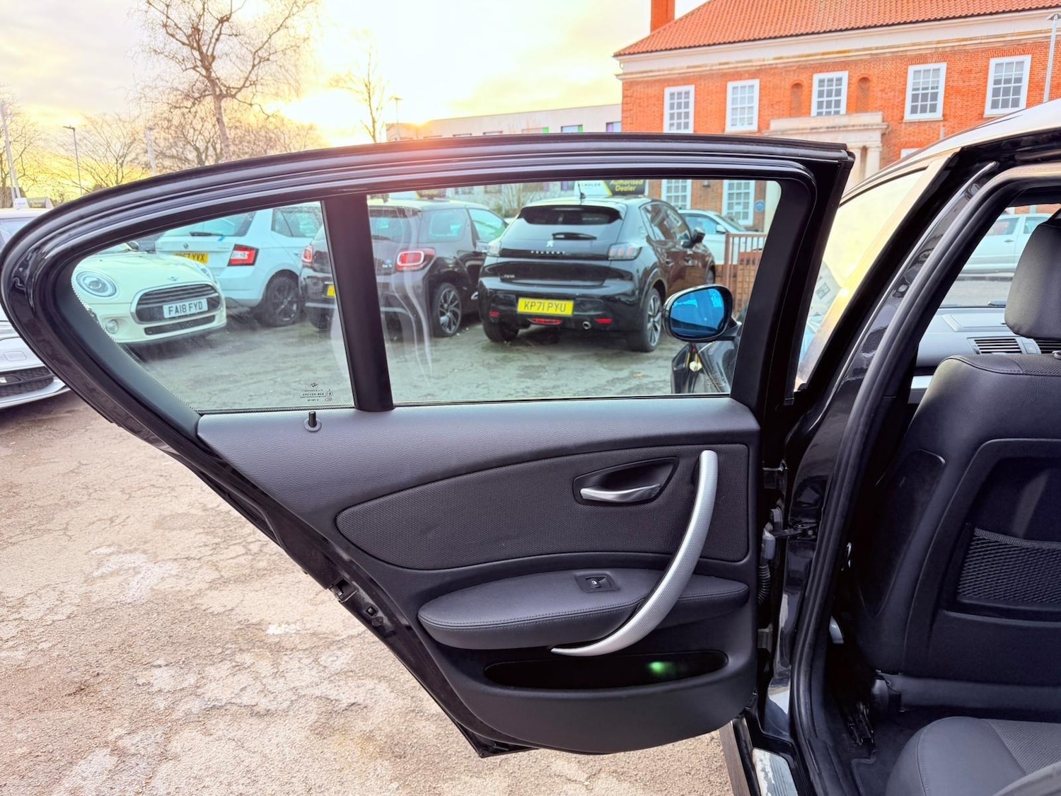 Used BMW 1 Series 2010 for sale - 77215585: Photo 37