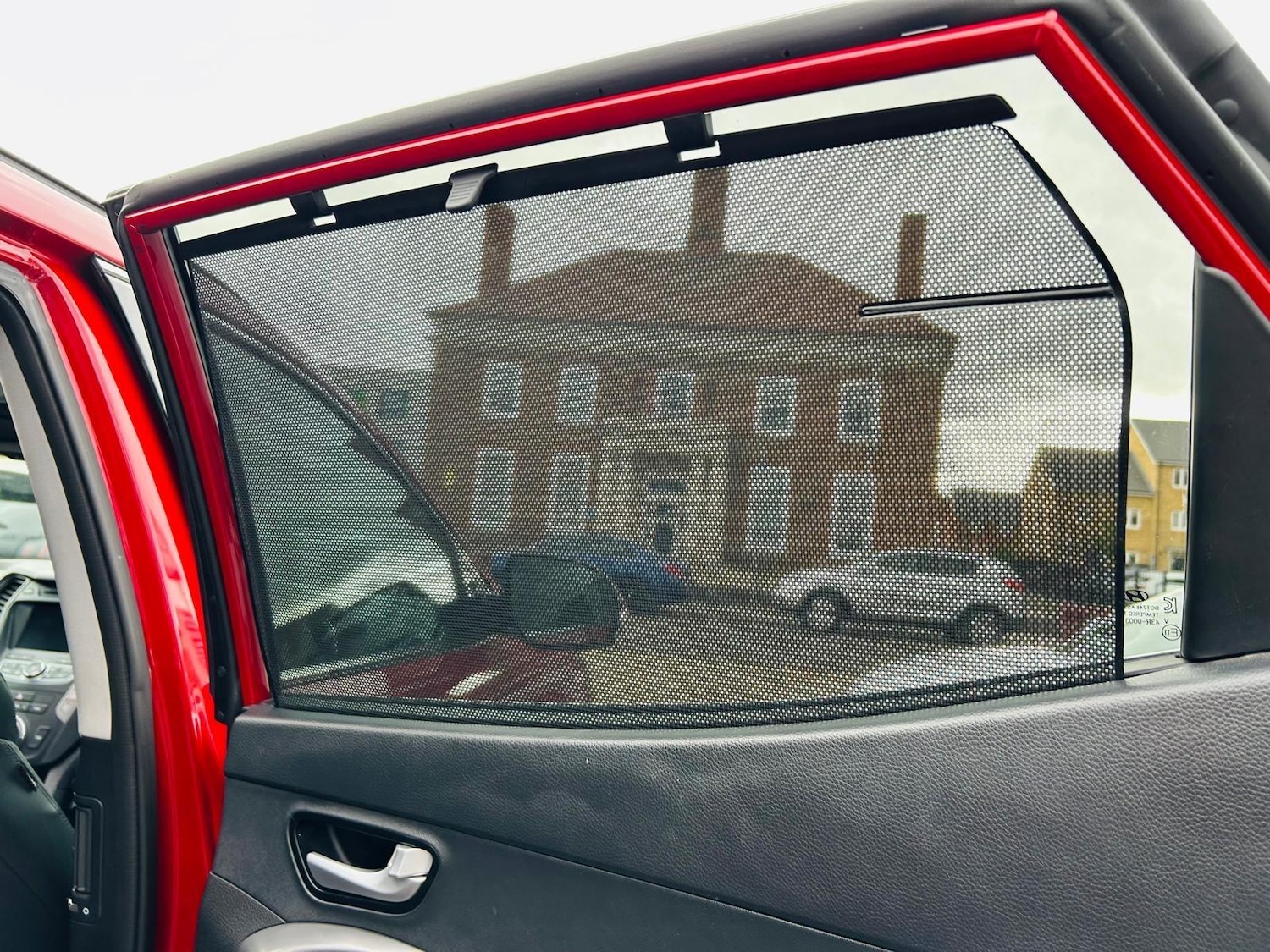 Used Hyundai Santa Fe 2015 for sale - 76456944: Photo 42