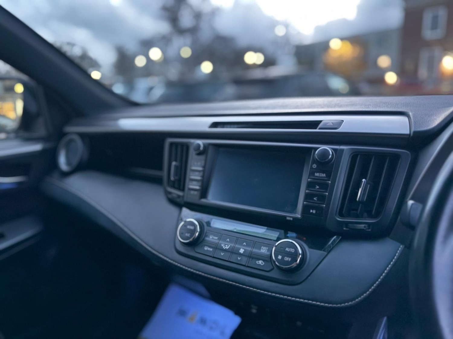 Used Toyota RAV4 2017 for sale - 76913918: Photo 39