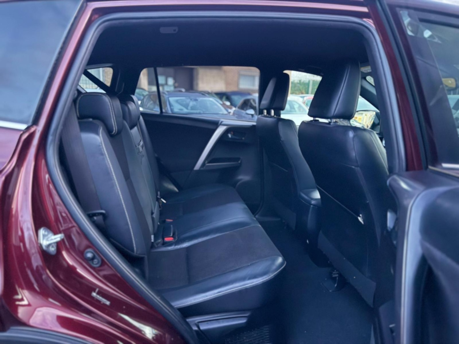 Used Toyota RAV4 2017 for sale - 76913918: Photo 47