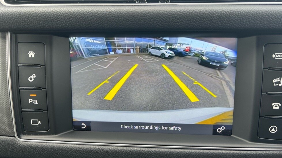 Used Jaguar XF 2017 for sale - 76007933: Photo 26