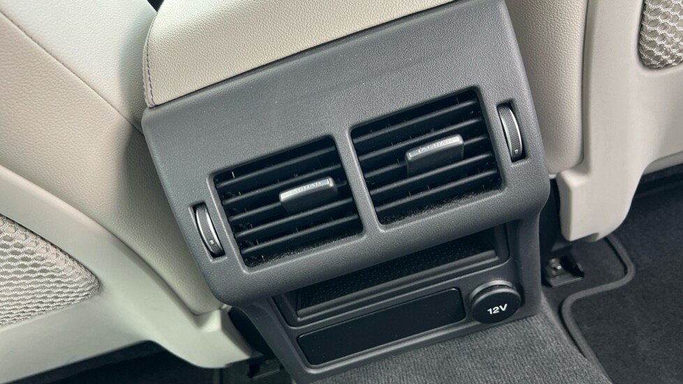 Used Jaguar XF 2017 for sale - 76007933: Photo 33