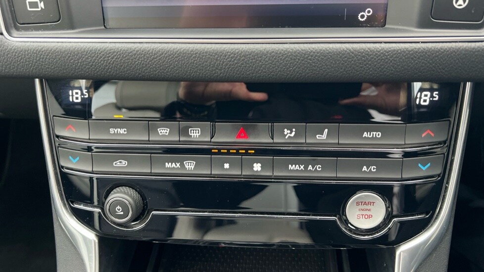 Used Jaguar XF 2017 for sale - 76007933: Photo 38