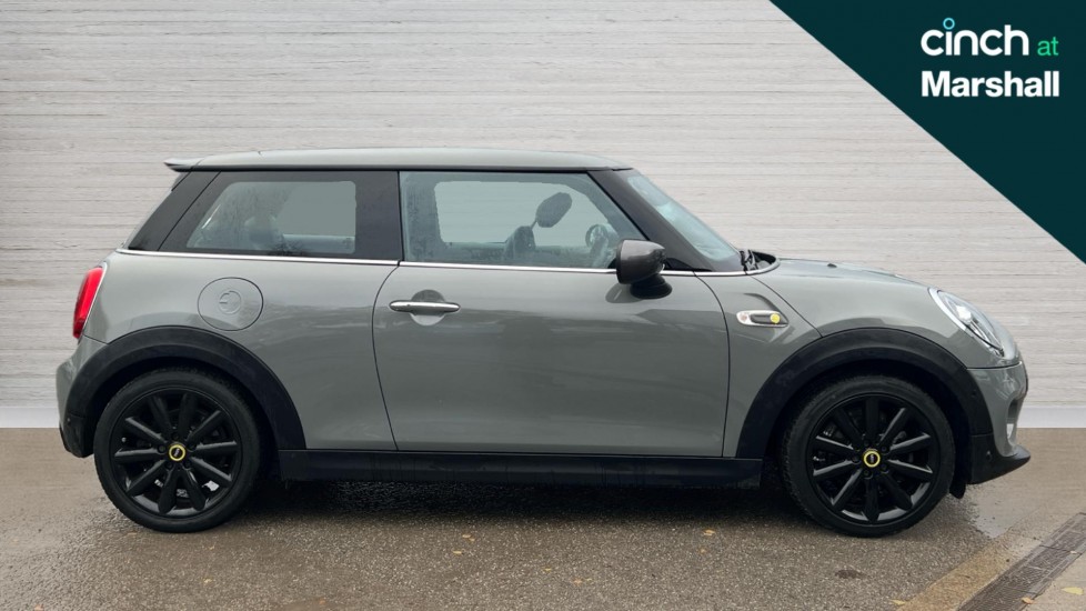 Used MINI Hatch 2020 for sale - 76709509: Photo 2