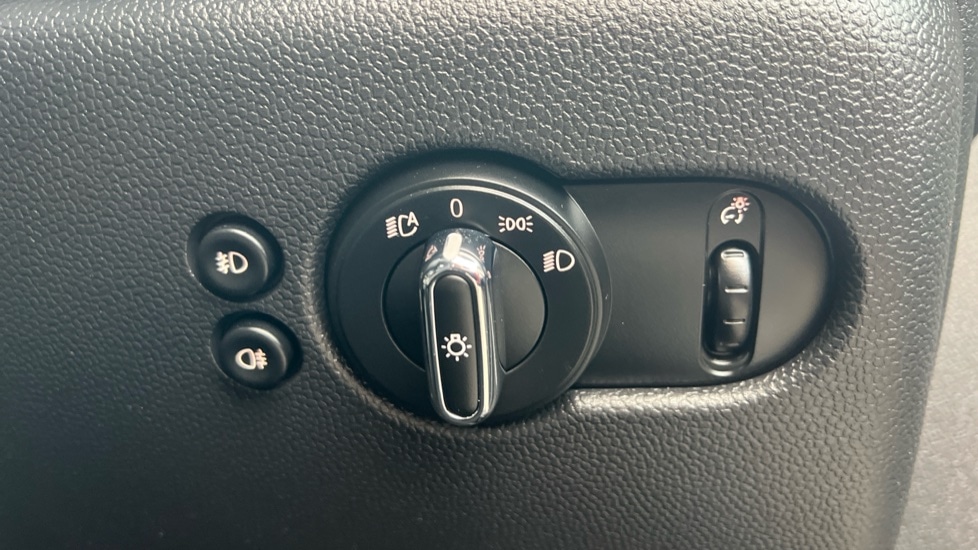 Used MINI Hatch 2020 for sale - 76709509: Photo 33