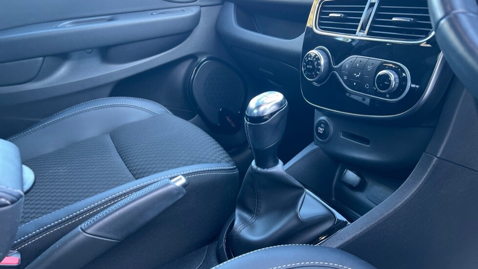 Used Renault Clio 2017 for sale - 76161448: Photo 28