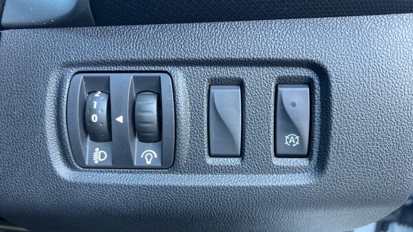 Used Renault Clio 2017 for sale - 76161448: Photo 33