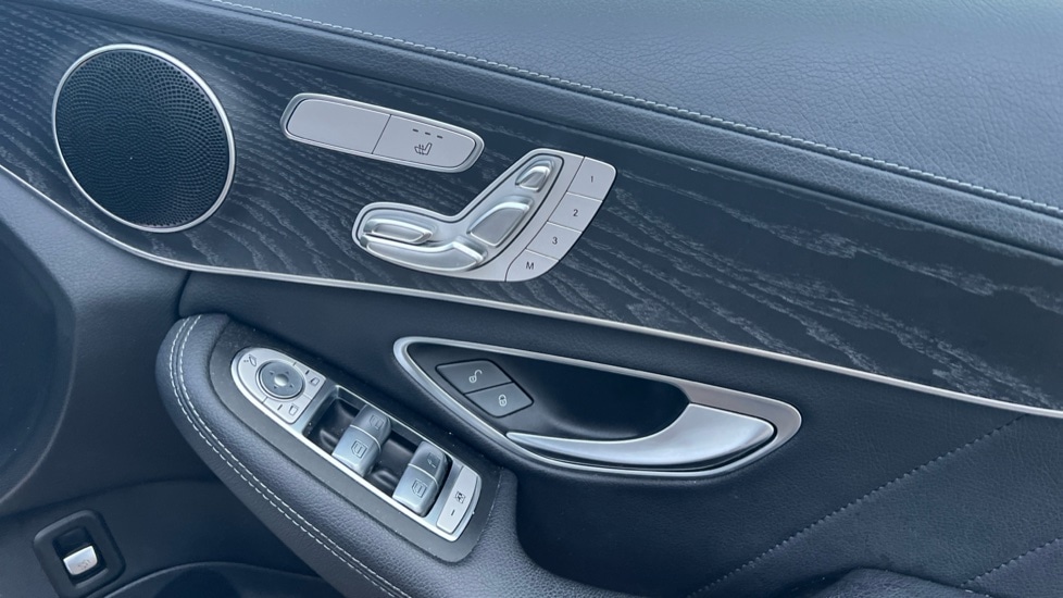 Used Mercedes-Benz C Class 2020 for sale - 76660716: Photo 30