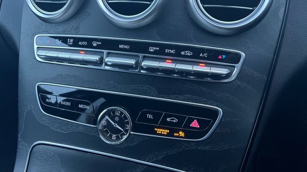 Used Mercedes-Benz C Class 2020 for sale - 76660716: Photo 34