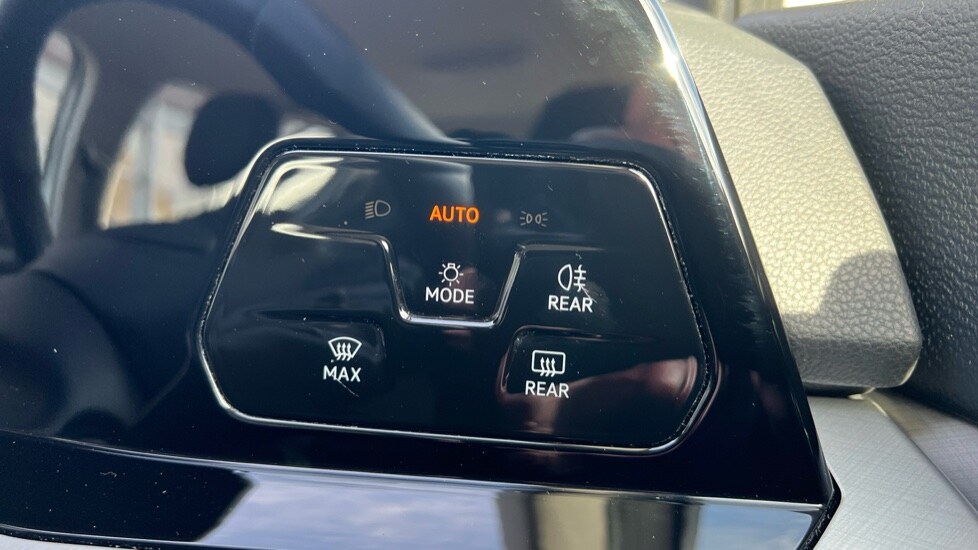Used Volkswagen Golf 2022 for sale - 76161393: Photo 33