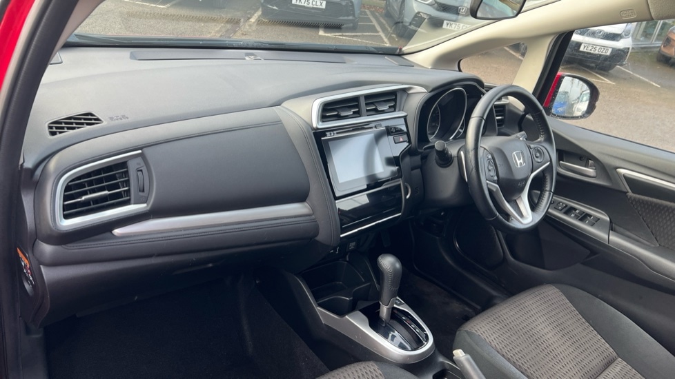 Used Honda Jazz 2019 for sale - 76750138: Photo 2