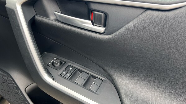 Used Toyota RAV4 2022 for sale - 75735216: Photo 30
