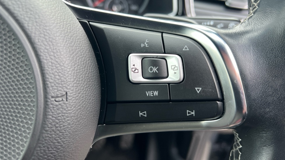 Used Volkswagen T-Roc 2020 for sale - 76709510: Photo 22