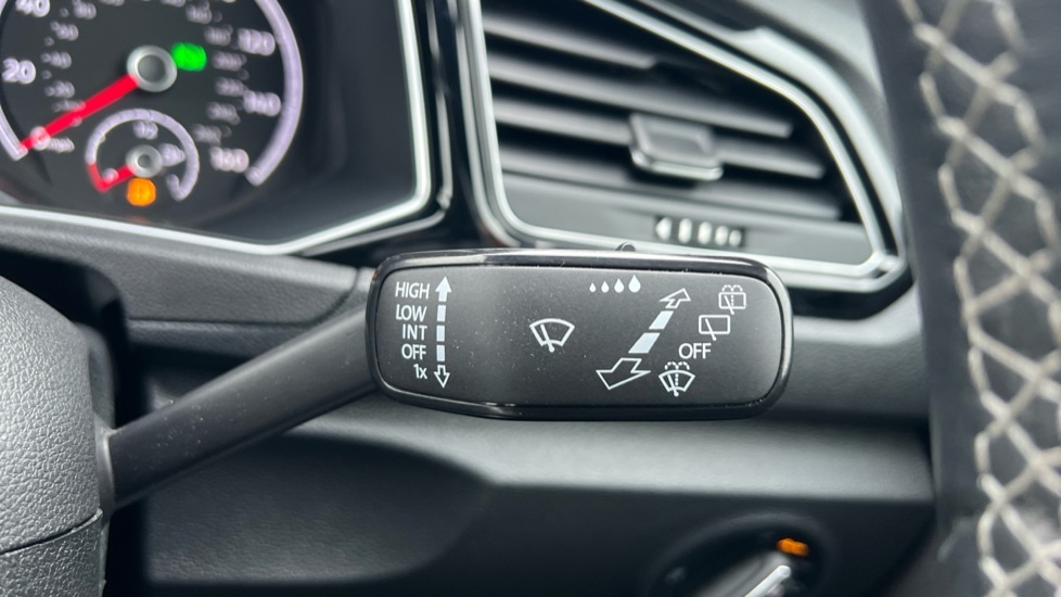 Used Volkswagen T-Roc 2020 for sale - 76709510: Photo 24