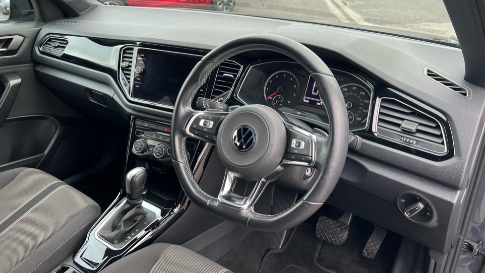 Used Volkswagen T-Roc 2020 for sale - 76709510: Photo 9