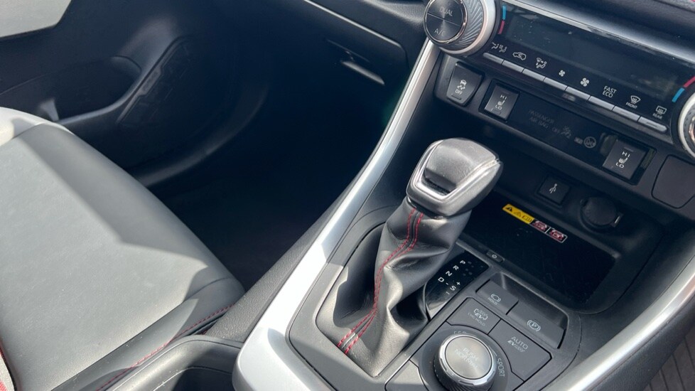 Used Toyota RAV4 2022 for sale - 76523537: Photo 29