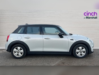 Used MINI Hatch 2020 for sale - 76731580: Photo