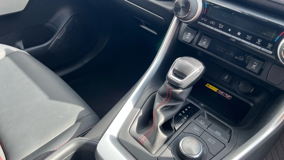 Used Toyota RAV4 2022 for sale - 76568070: Photo 29