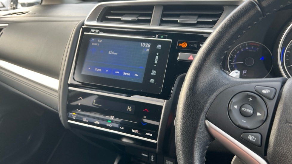 Used Honda Jazz 2019 for sale - 76933176: Photo 15