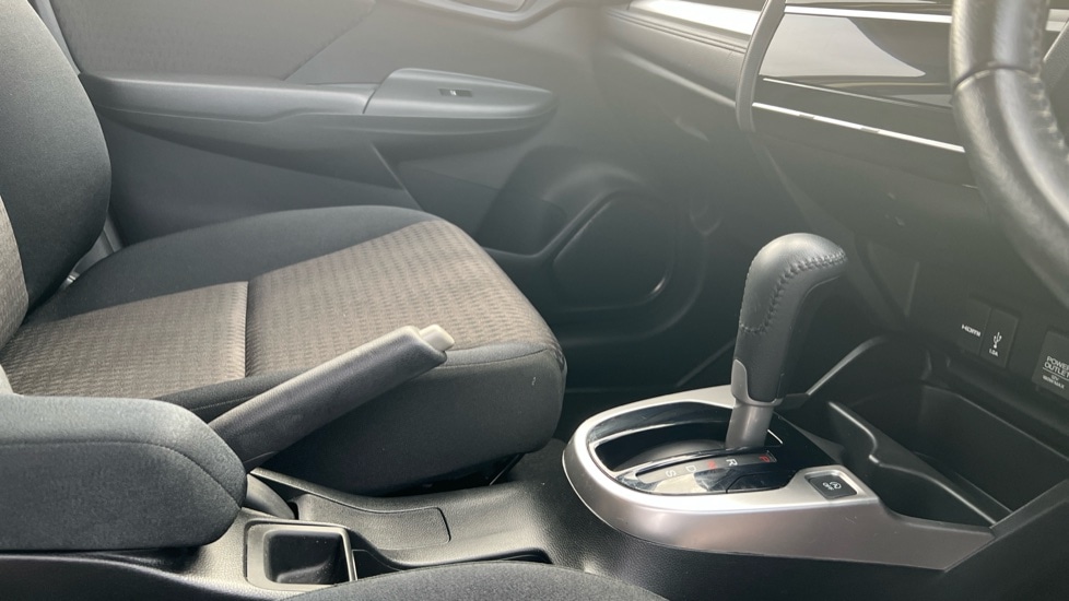 Used Honda Jazz 2019 for sale - 76933176: Photo 27