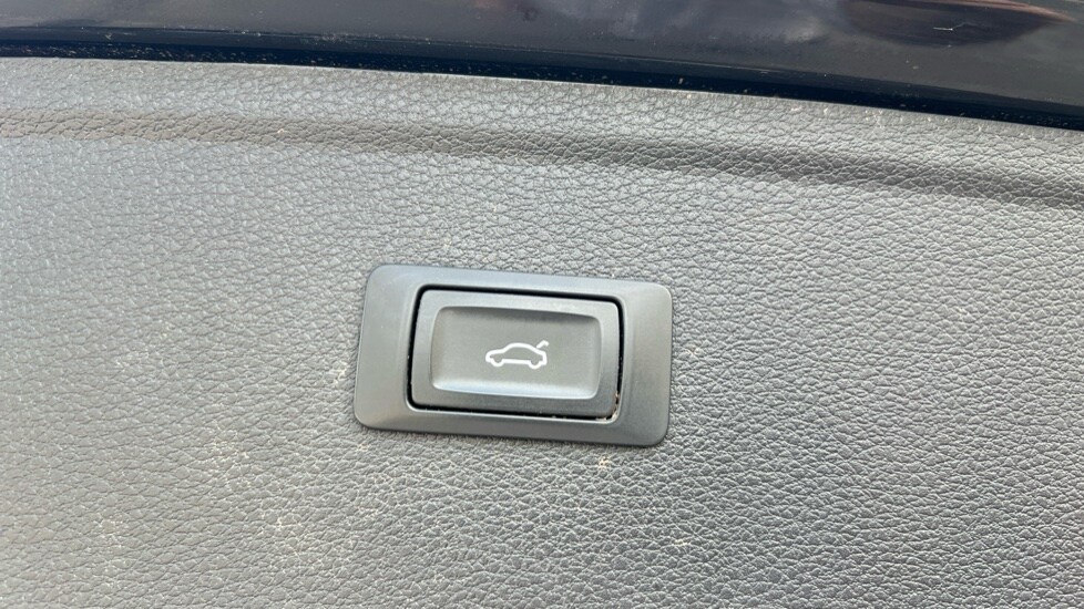 Used Audi Q5 2020 for sale - 75910522: Photo 37