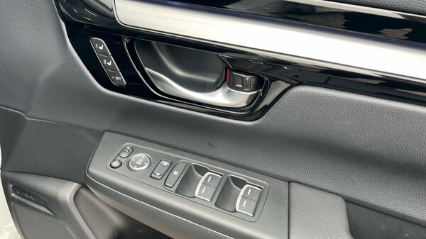Used Honda CR-V 2024 for sale - 76124704: Photo 29