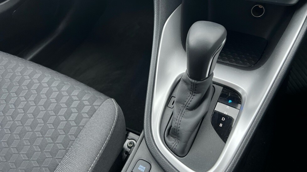 Used Toyota Yaris 2025 for sale - 76479884: Photo 29