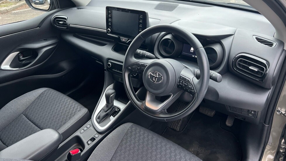 Used Toyota Yaris 2025 for sale - 76479884: Photo 9