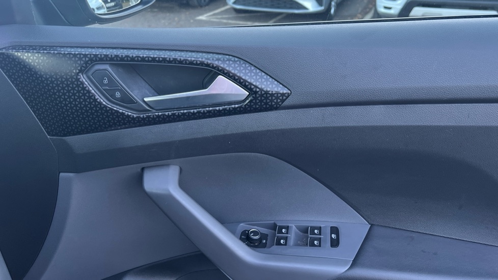 Used Volkswagen T-Cross 2020 for sale - 76731531: Photo 30