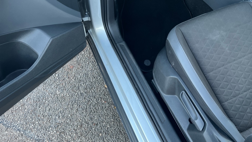 Used Volkswagen T-Cross 2020 for sale - 76731531: Photo 37