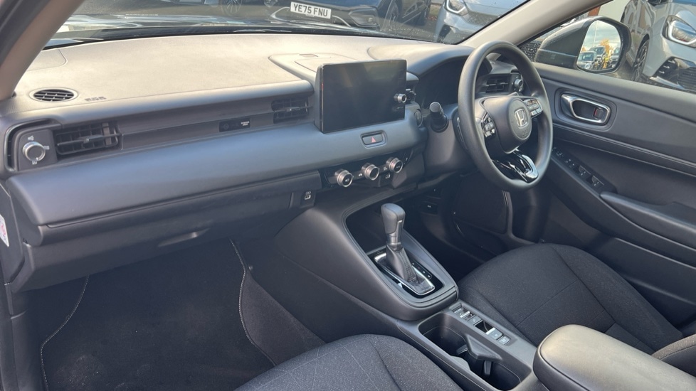 Used Honda HR-V 2022 for sale - 76664537: Photo 2